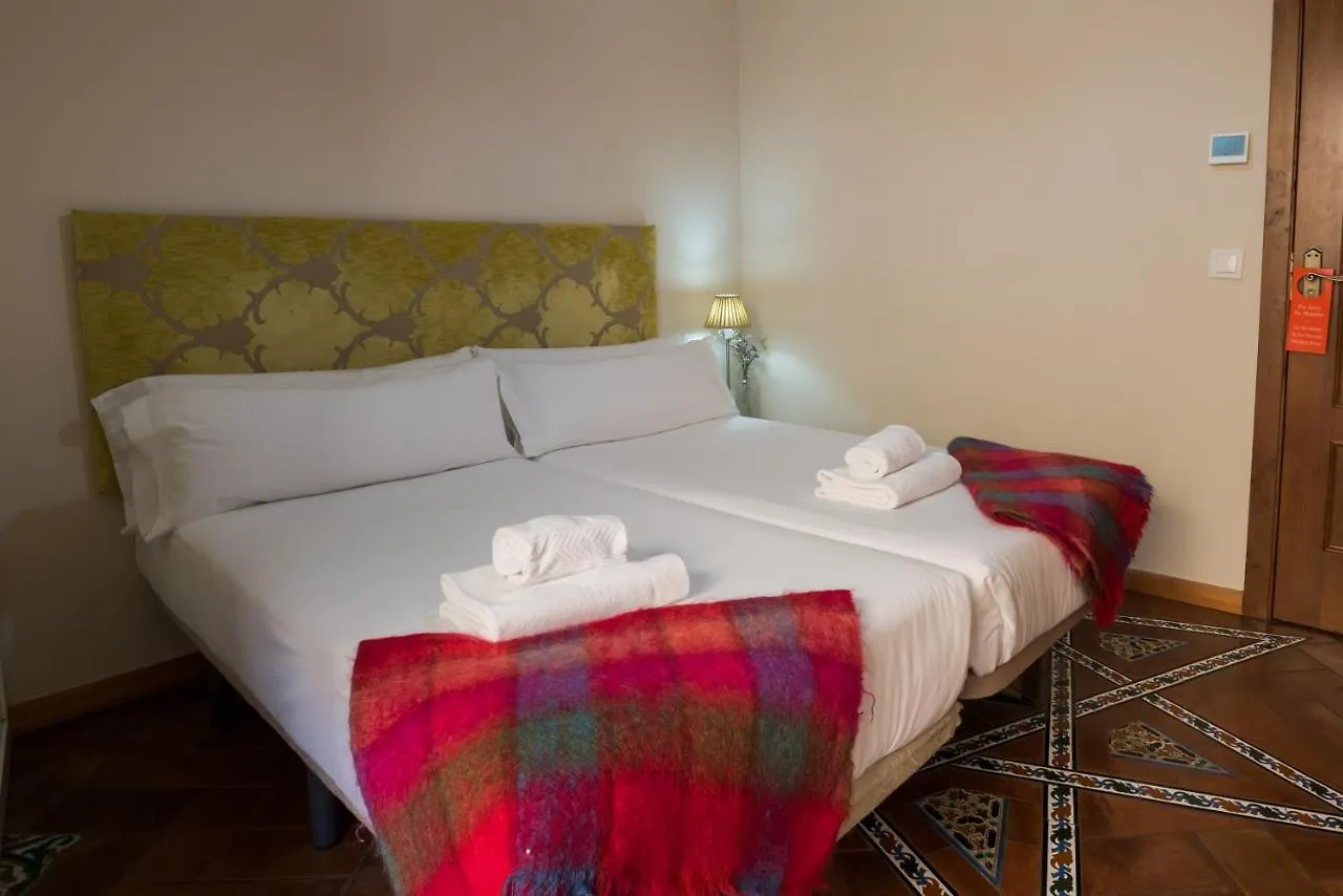 Nuea Casa17 Hotel Seville Guest house