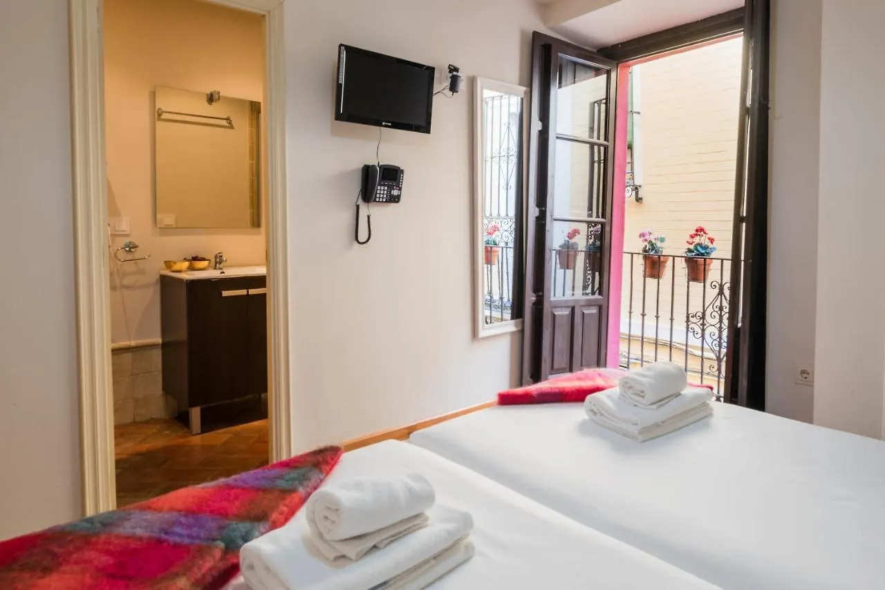 Nuea Casa17 Hotel Seville Guest house